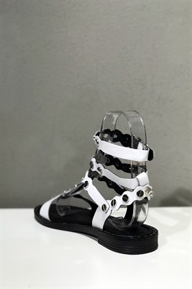 Beyaz Hakiki Deri Metal Taşlı Sandalet - LARA