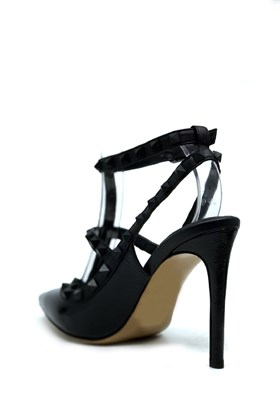 Siyah Rugan Hakiki Deri Taşlı Topuklu Ayakkabı - CASSANDRA